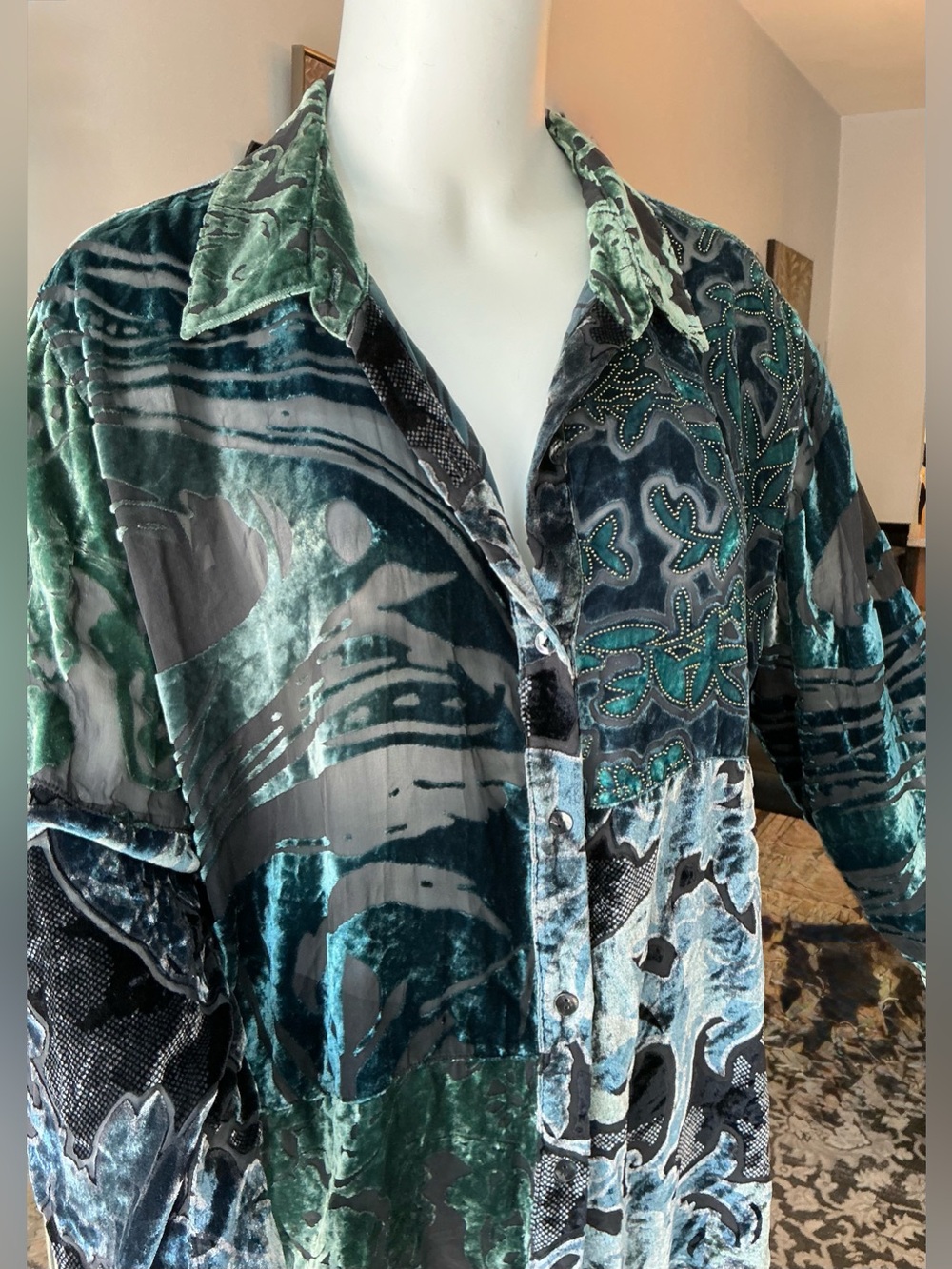Chicos Boho Silk Velvet Burnout Sheer Floral Lagenlook Button Blouse Multi SZ 2 - Picture 8 of 13